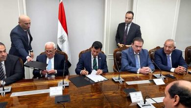 توقيع اتفاقية ستاد المصري